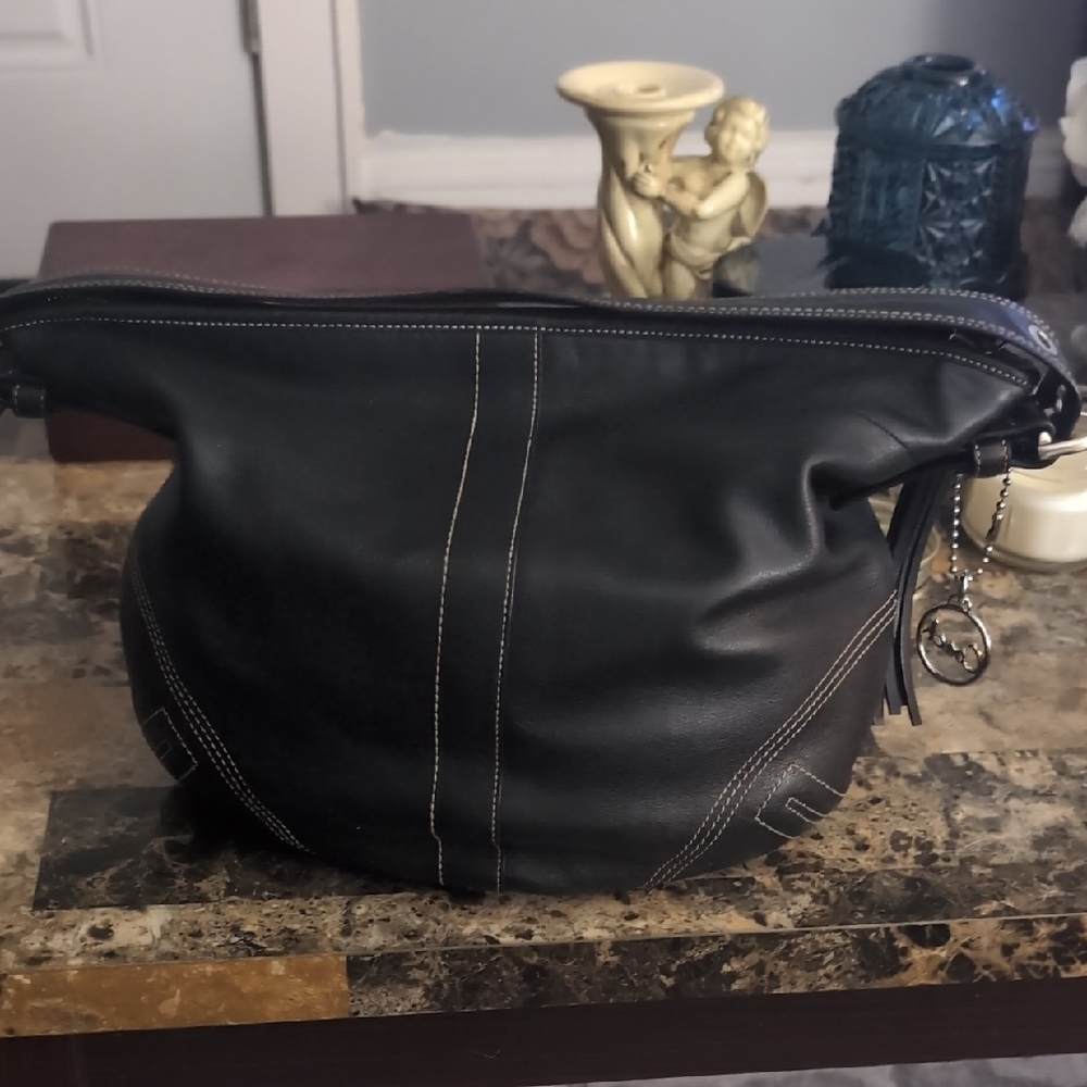Vintage Y2K Black Leather Coach Shoulder Bag